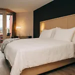 Dakota 4*