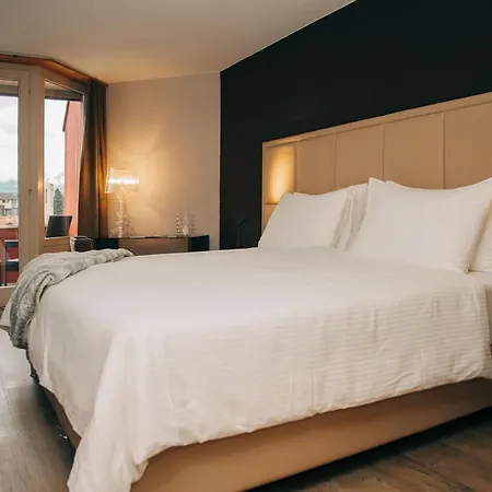 Dakota 4*