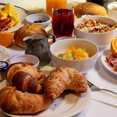 Hotel Dakota 4*