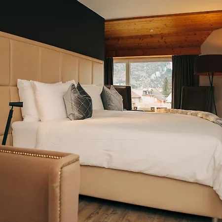 Dakota Hotel
