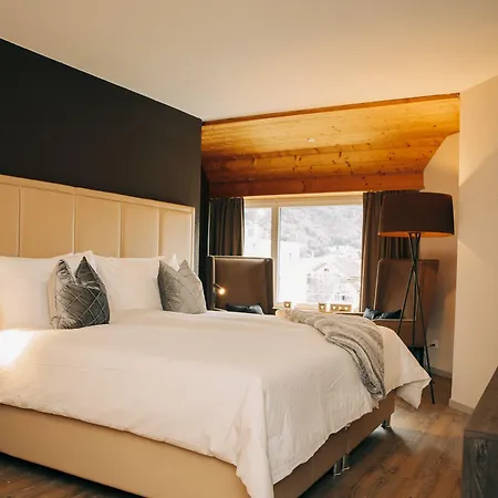 Dakota Hotel 4*