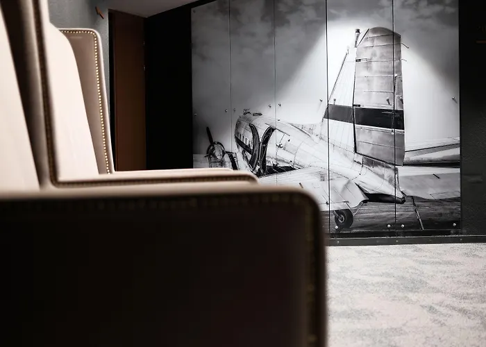 Отель Dakota 4*